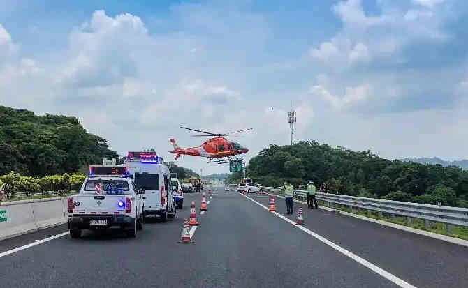 隆回高速公路汽车救援案例